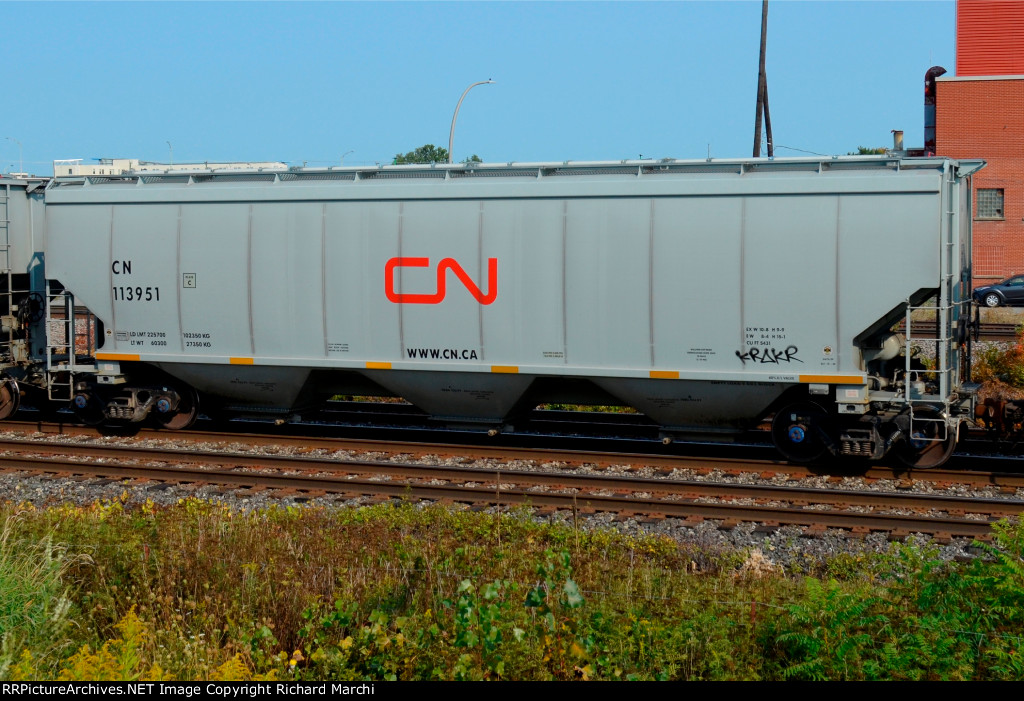 CN 113951